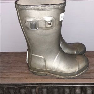 WELL WORN Toddler Hunter Boots !!😂